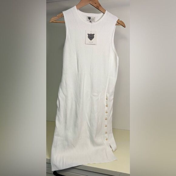 Lita by Ciara Women’s Ribbed Sleeveless Sweater Dress Color: Milk - Picture 4 of 5